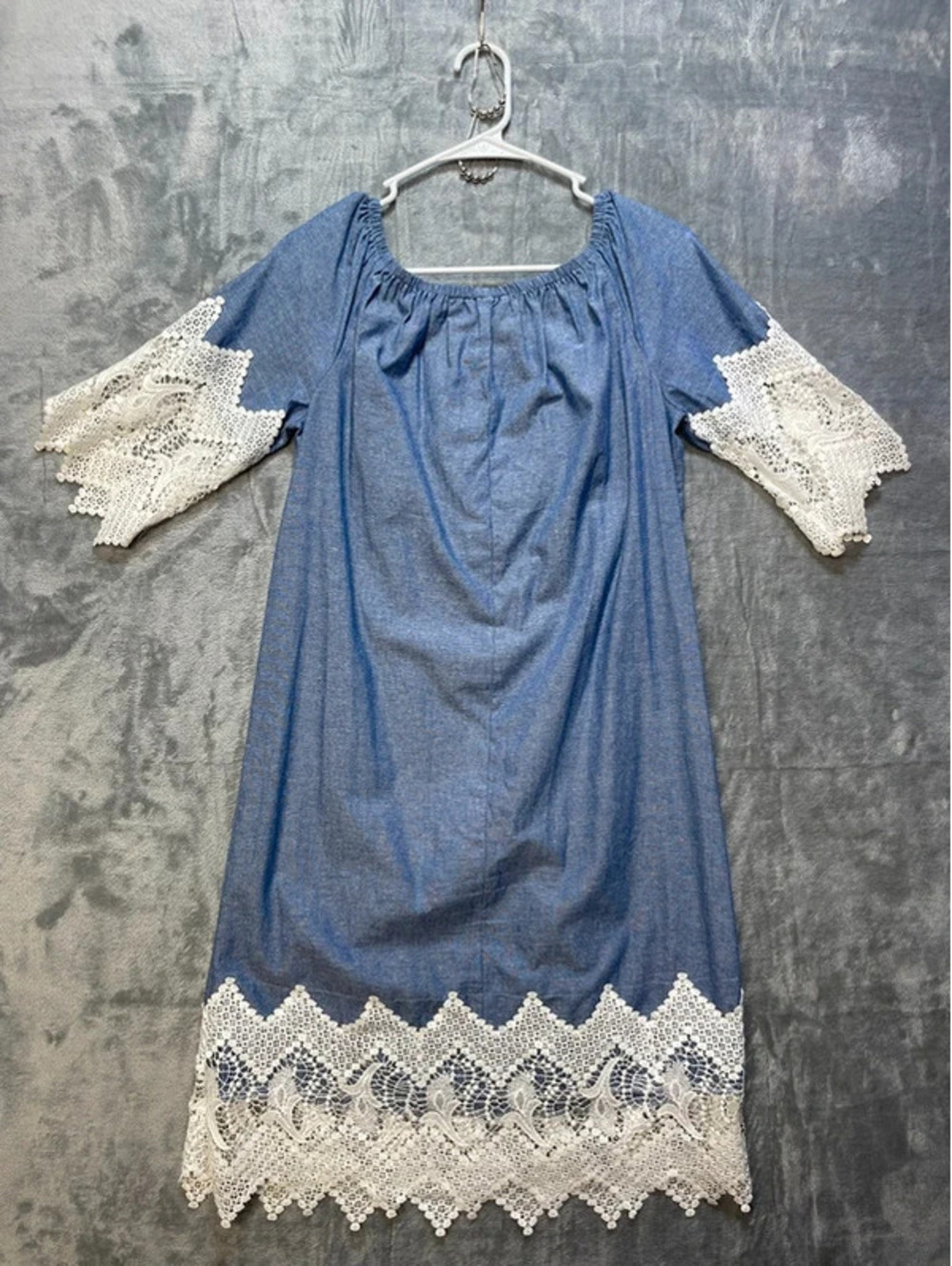 Mlle Gabrielle Womens Small Blue Chambray Shift Dress White Crochet Lace Boho - Picture 2 of 10